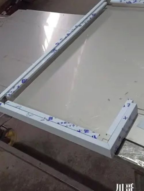手工剪纸与不锈钢钣金 钢与柔的艺术碰撞